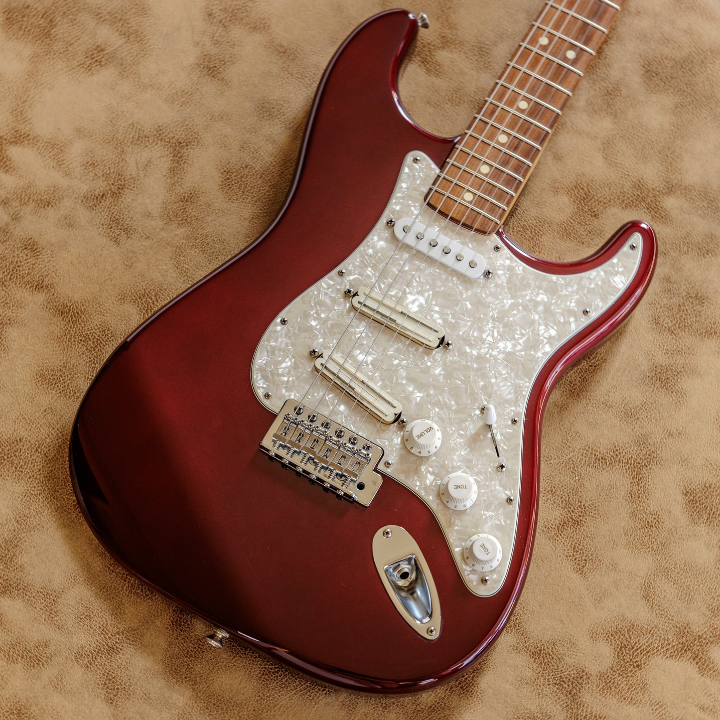 Fender Standard Stratocaster with Rosewood Fretboard 1998 - 2005 - Midnight Wine