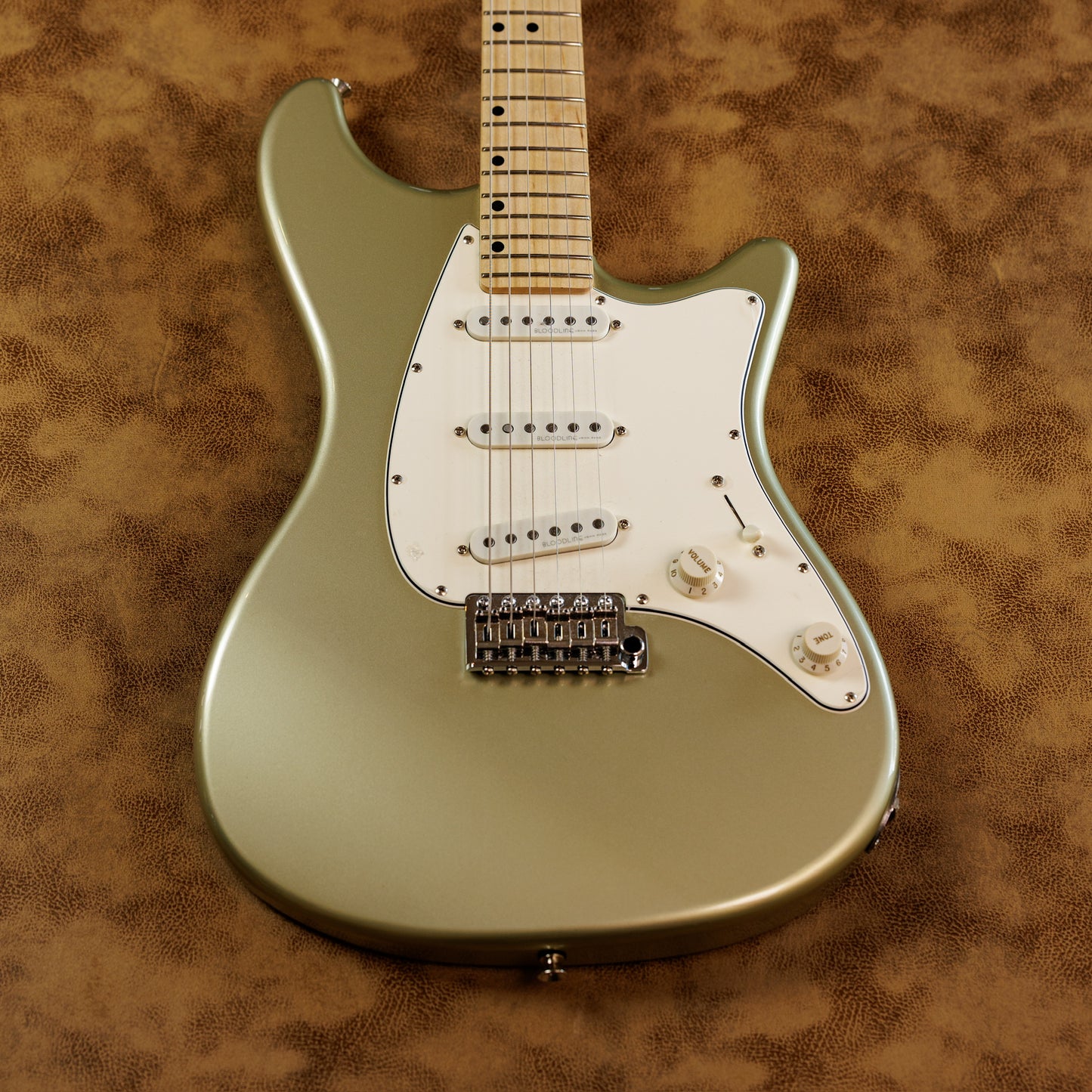 John Page Classic Ashburn 2010s - Inca Silver