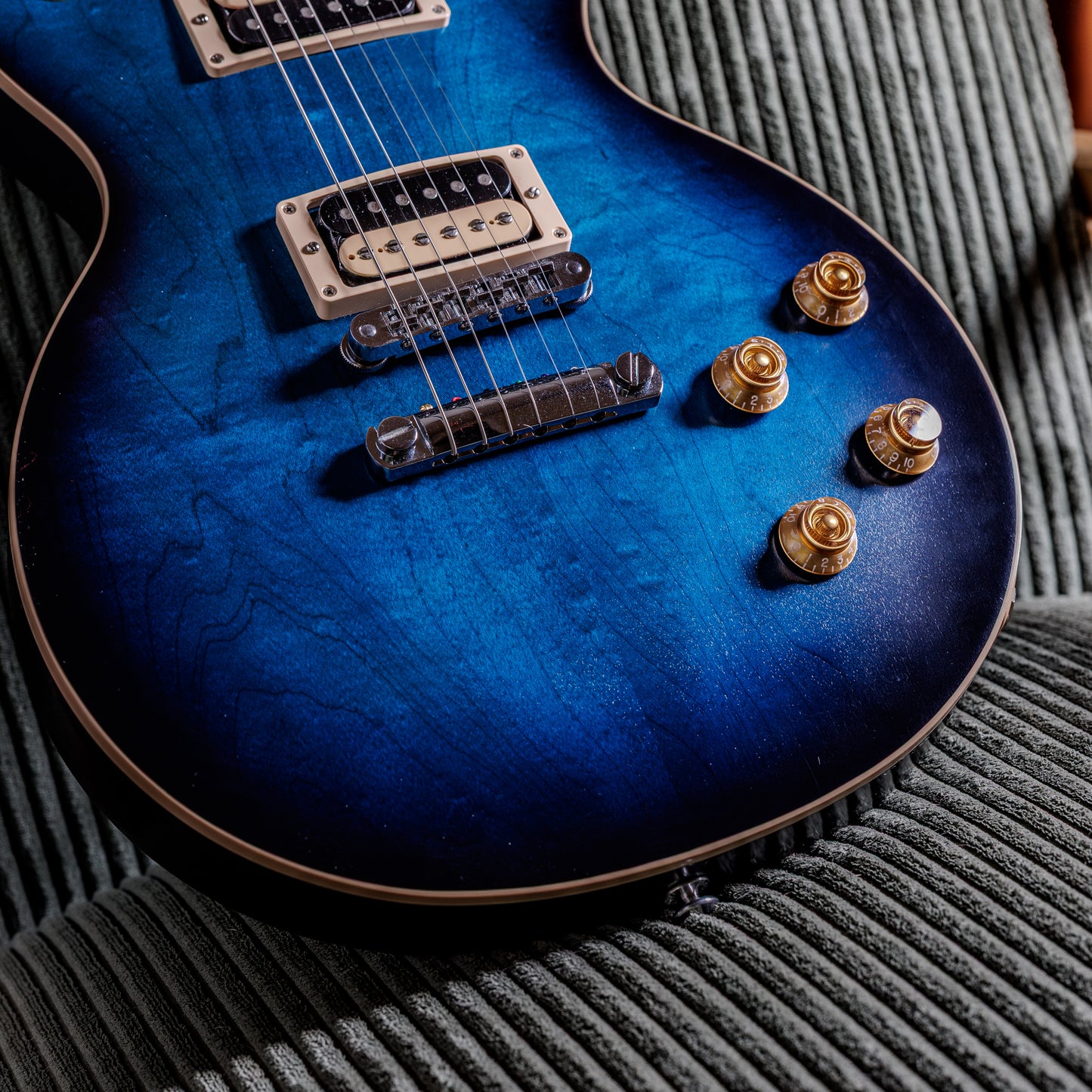Gibson Les Paul Classic Satin 2019 - Midnight Manhattan