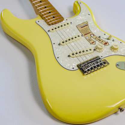 Fender Deluxe Roadhouse Stratocaster with Maple Fretboard 2016 - Vintage White
