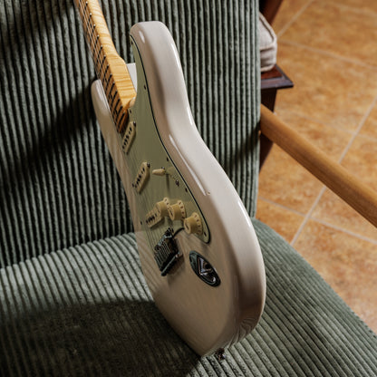 Fender Custom Shop Custom Deluxe Stratocaster - Transparent White
