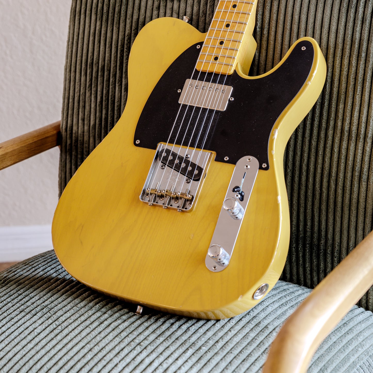 RARE Fender "Tele-bration" Limited Edition 60th Anniversary Vintage Hot Rod '52 Telecaster with Seymour Duncan '59 Humbucker, Maple Fretboard 2011 - Butterscotch Blonde