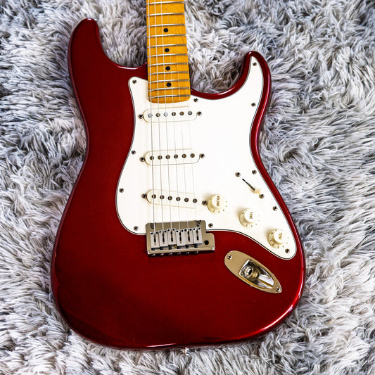 Fender American Standard Stratocaster with Maple Fretboard 1991 - Frost Red