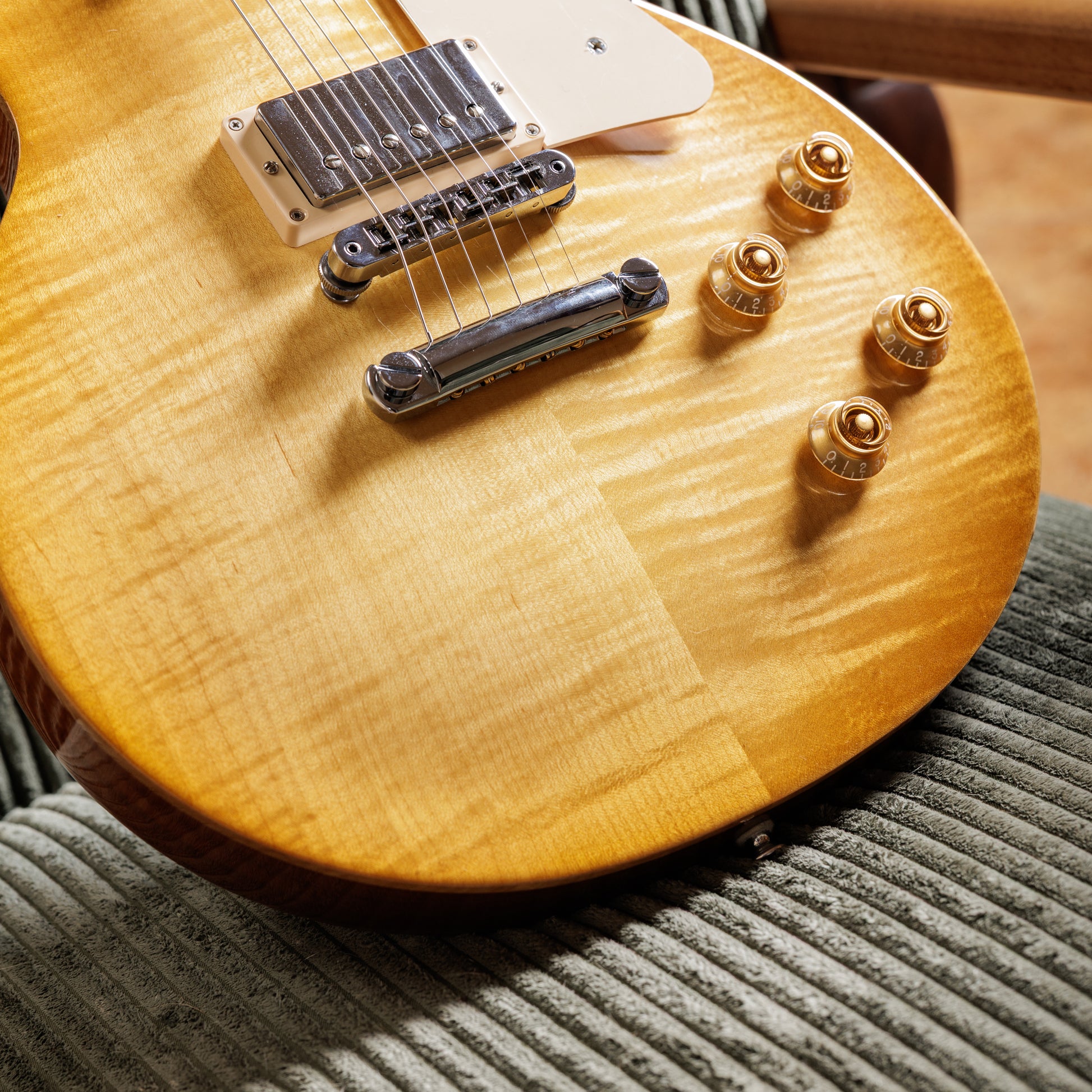 Gibson Les Paul Studio Session 2024 - Honey Burst