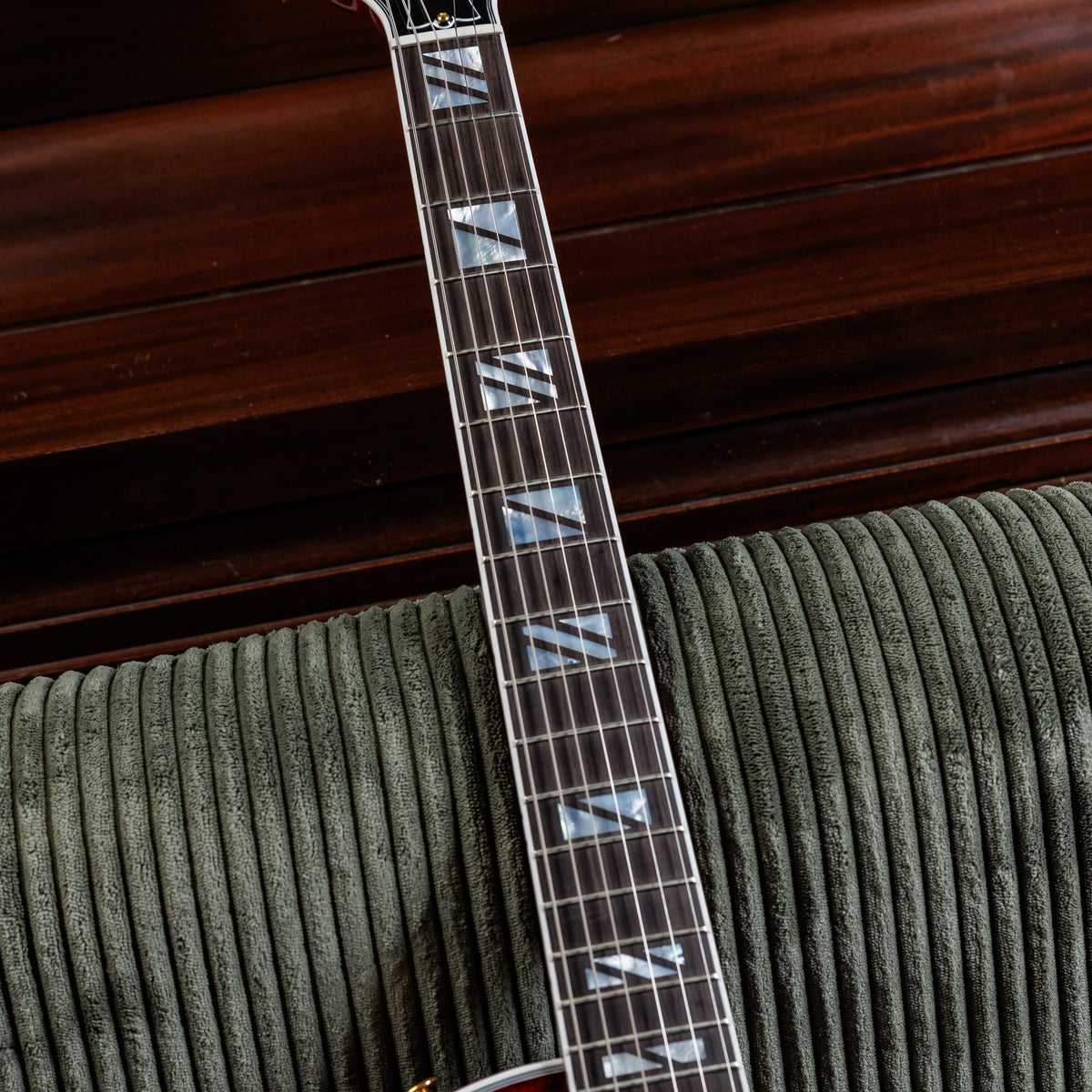 Gibson Les Paul Supreme 2026 - Dark Wine Red
