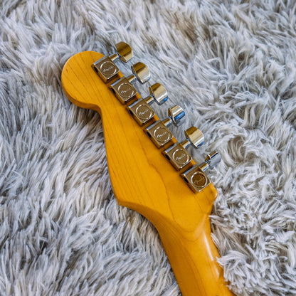 Fender American Standard Stratocaster with Maple Fretboard 1991 - Frost Red