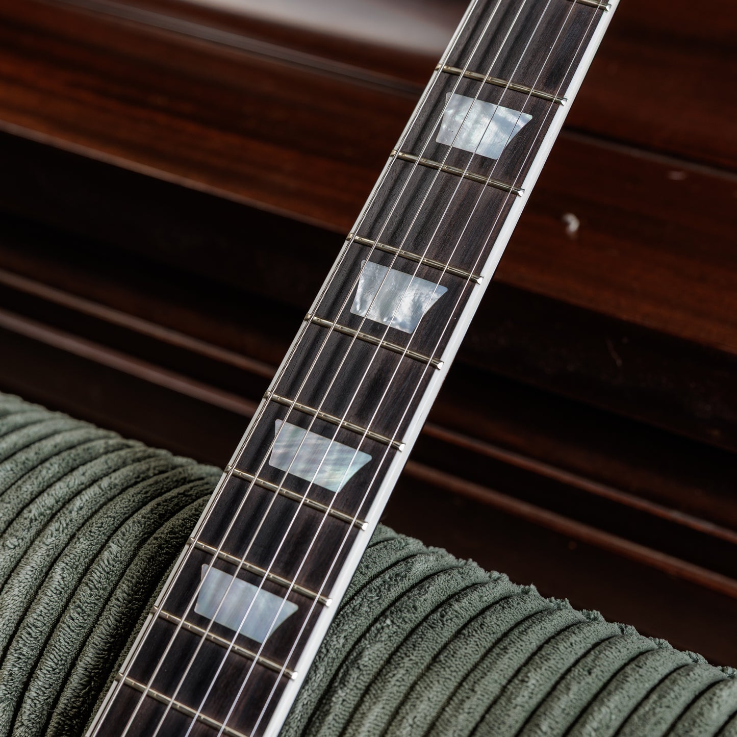 Gibson Mark Morton Signature Les Paul Modern Quilt 2026 - Translucent Ebony Burst Satin