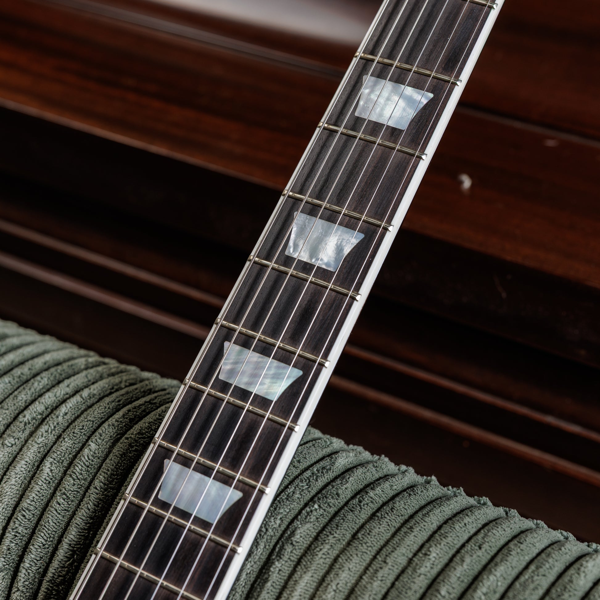 Gibson Mark Morton Signature Les Paul Modern Quilt 2026 - Translucent Ebony Burst Satin