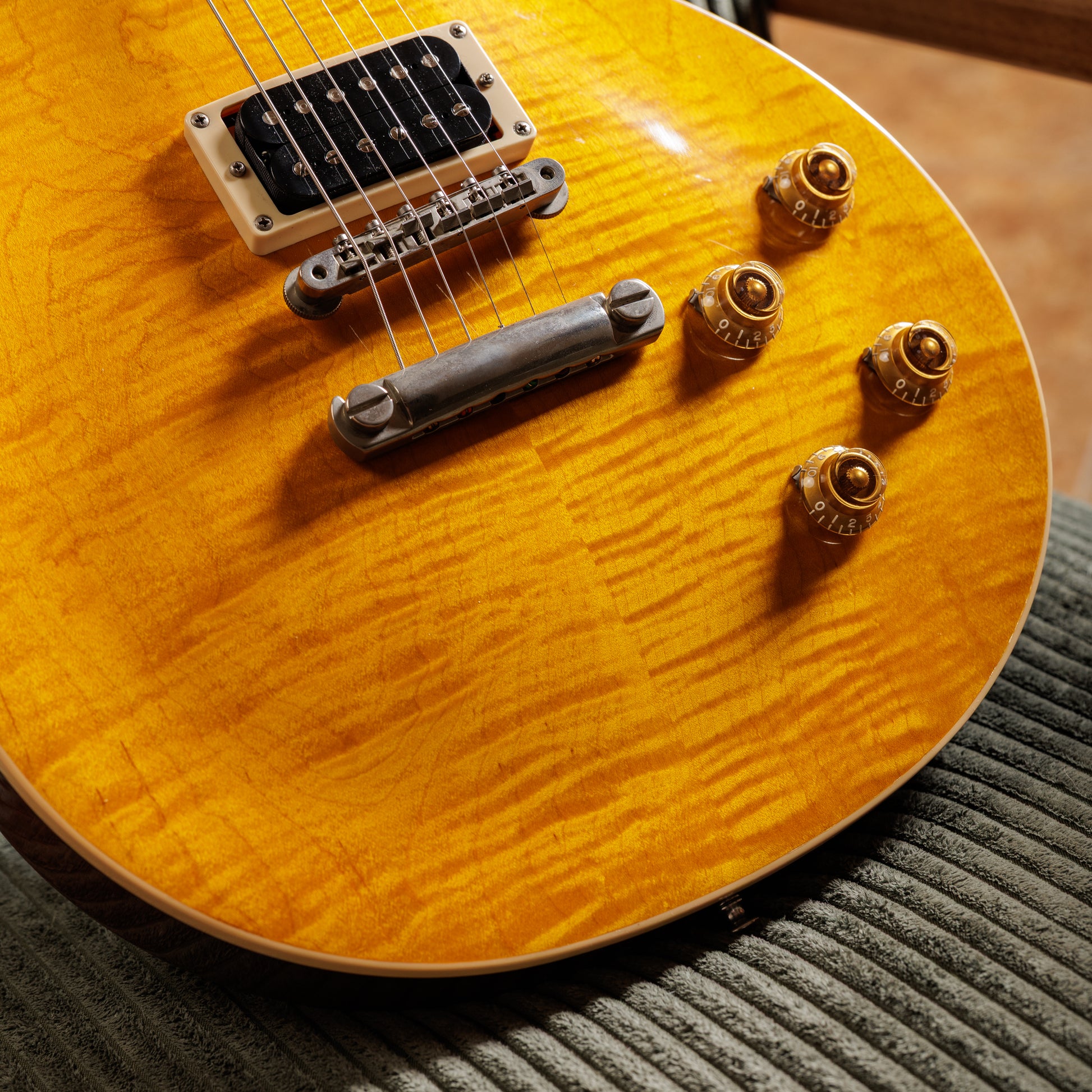 Gibson Les Paul Classic Plus 2001 - Translucent Amber