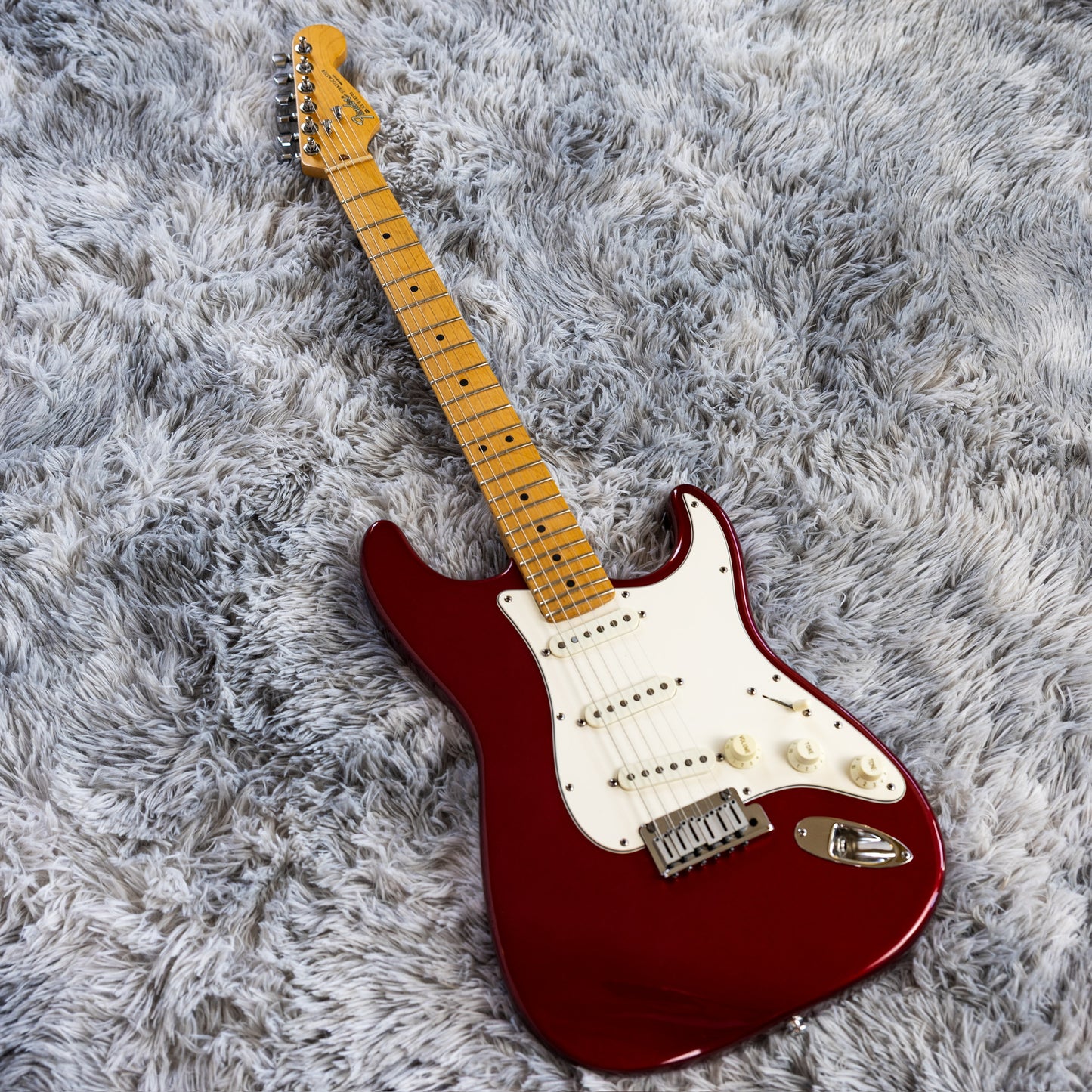 Fender American Standard Stratocaster with Maple Fretboard 1991 - Frost Red