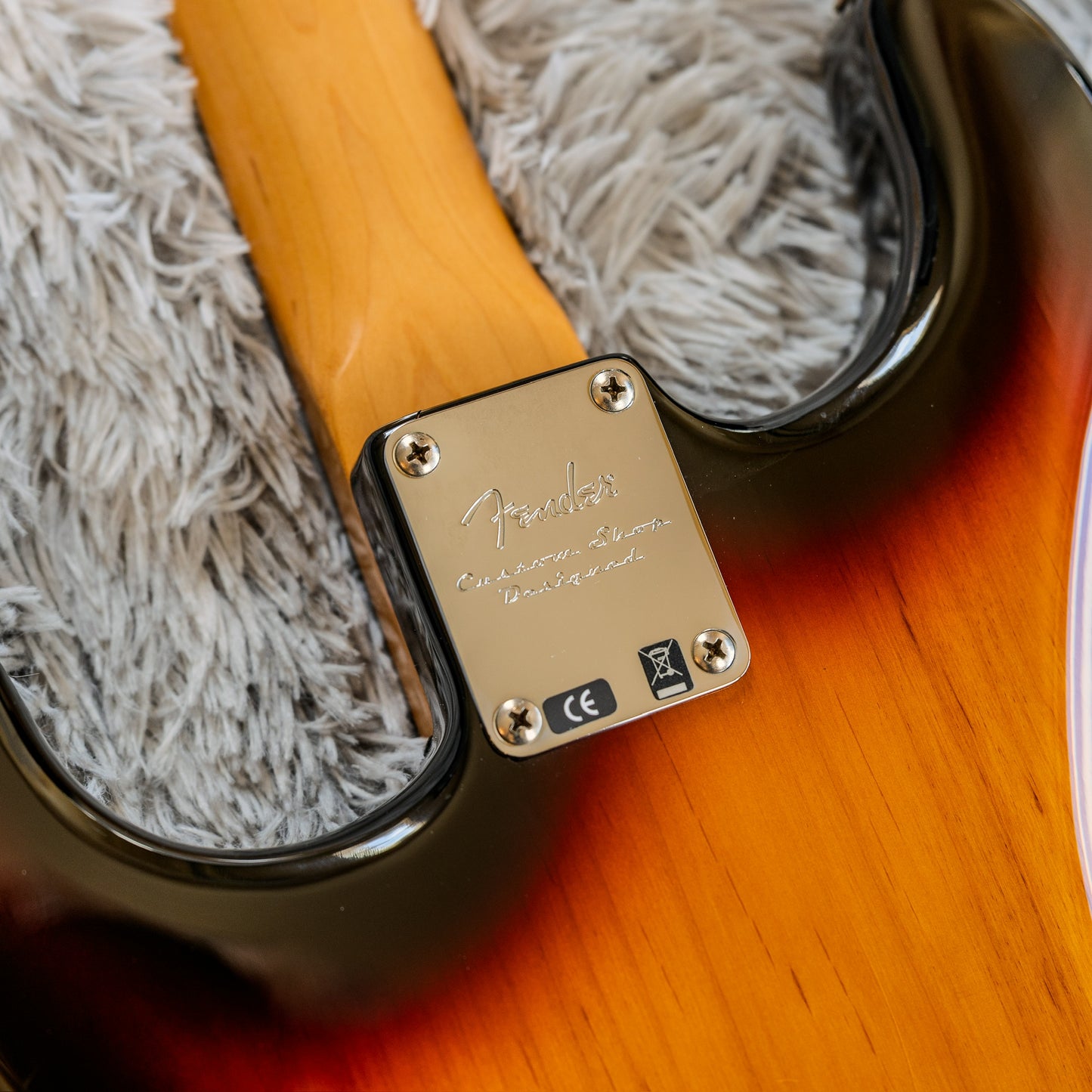 Fender Classic Player '60s Stratocaster with Rosewood Fretboard 2007 - 2018 - 3-Color Sunburst