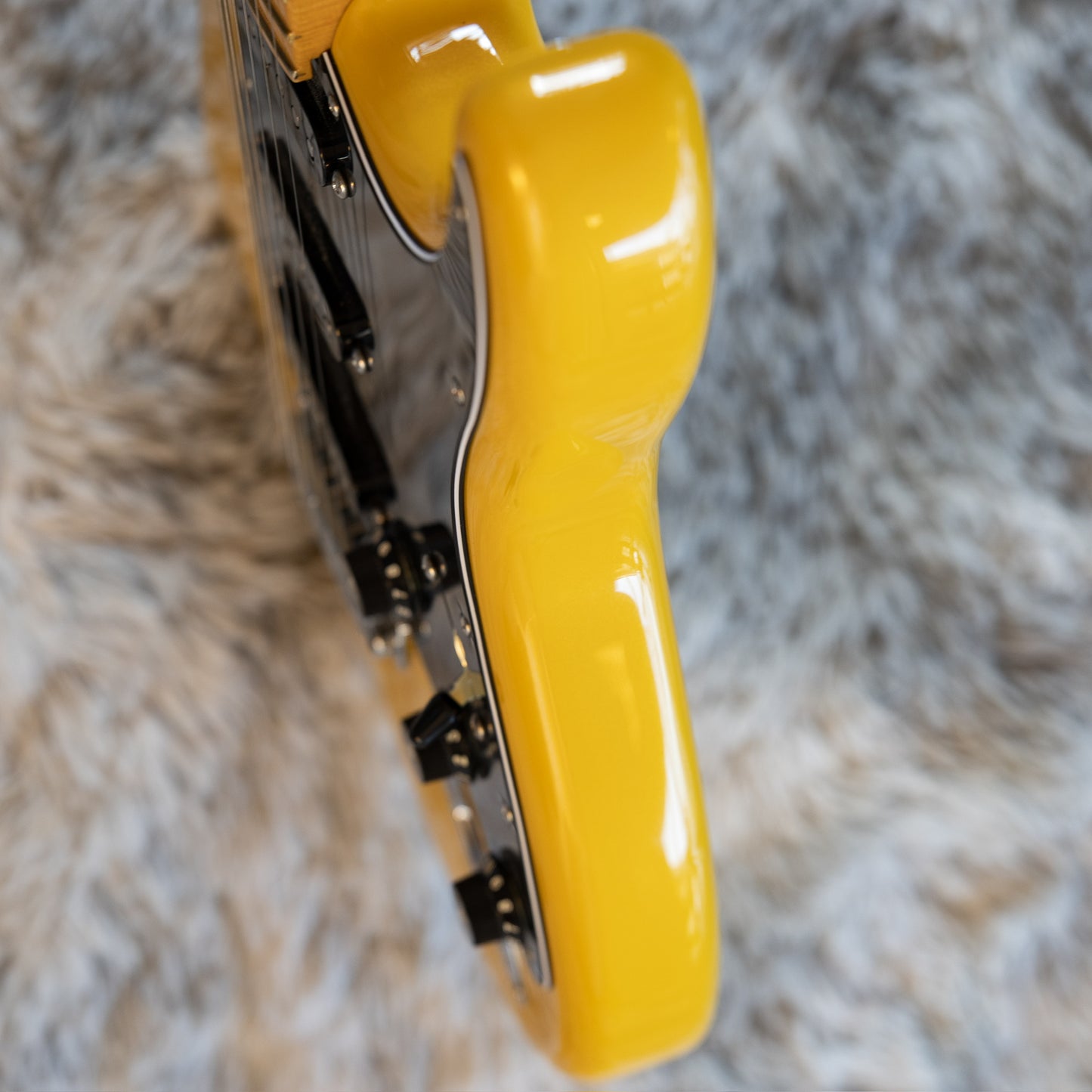 Fender Player II Modified Stratocaster with Maple Fretboard 2025 - Present - Sunshine Yellow