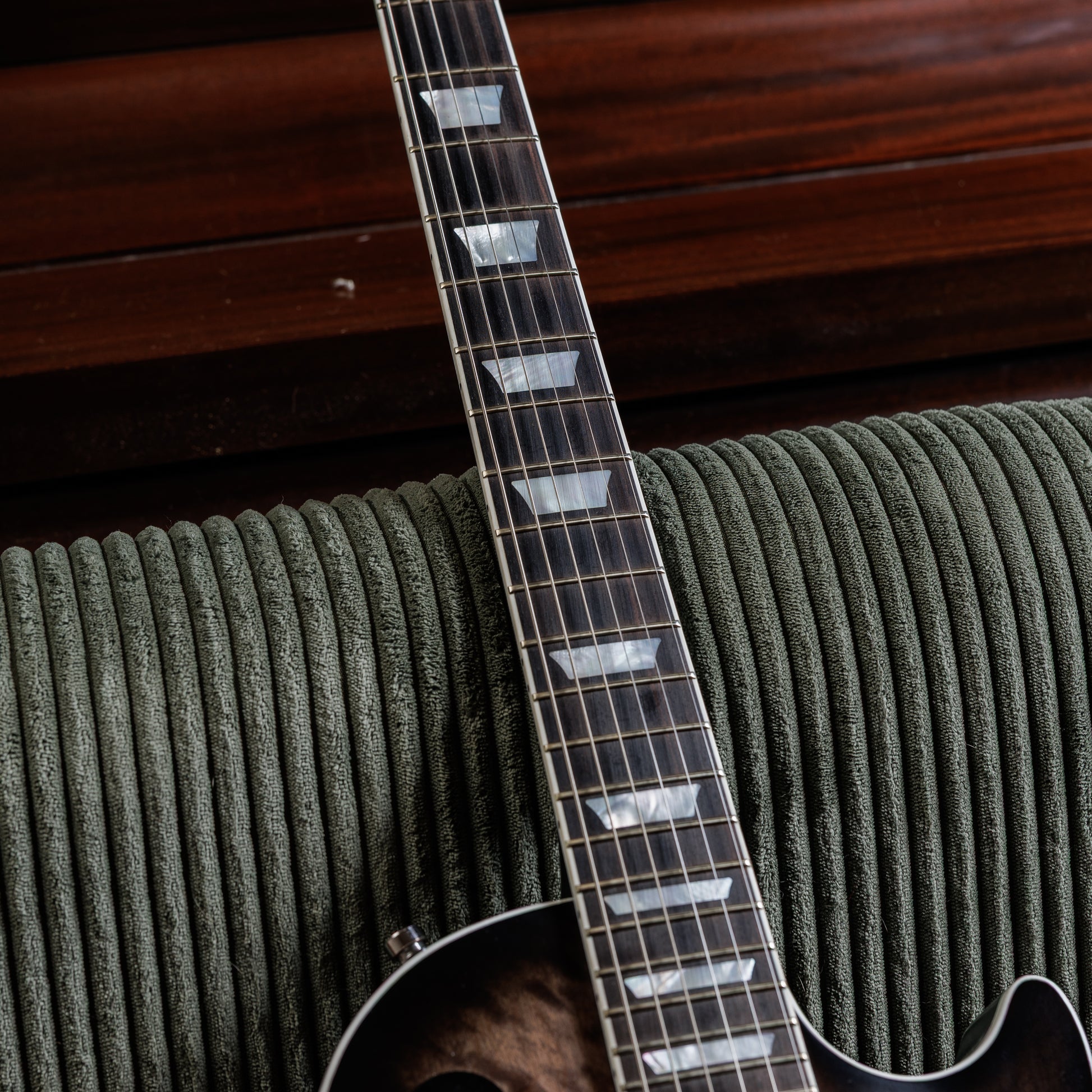 Gibson Mark Morton Signature Les Paul Modern Quilt 2026 - Translucent Ebony Burst Satin