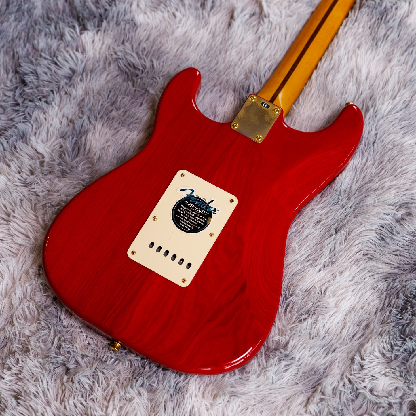 Fender Deluxe Super Stratocaster with Rosewood Fretboard 1997 - 2004 - Crimson Transparent