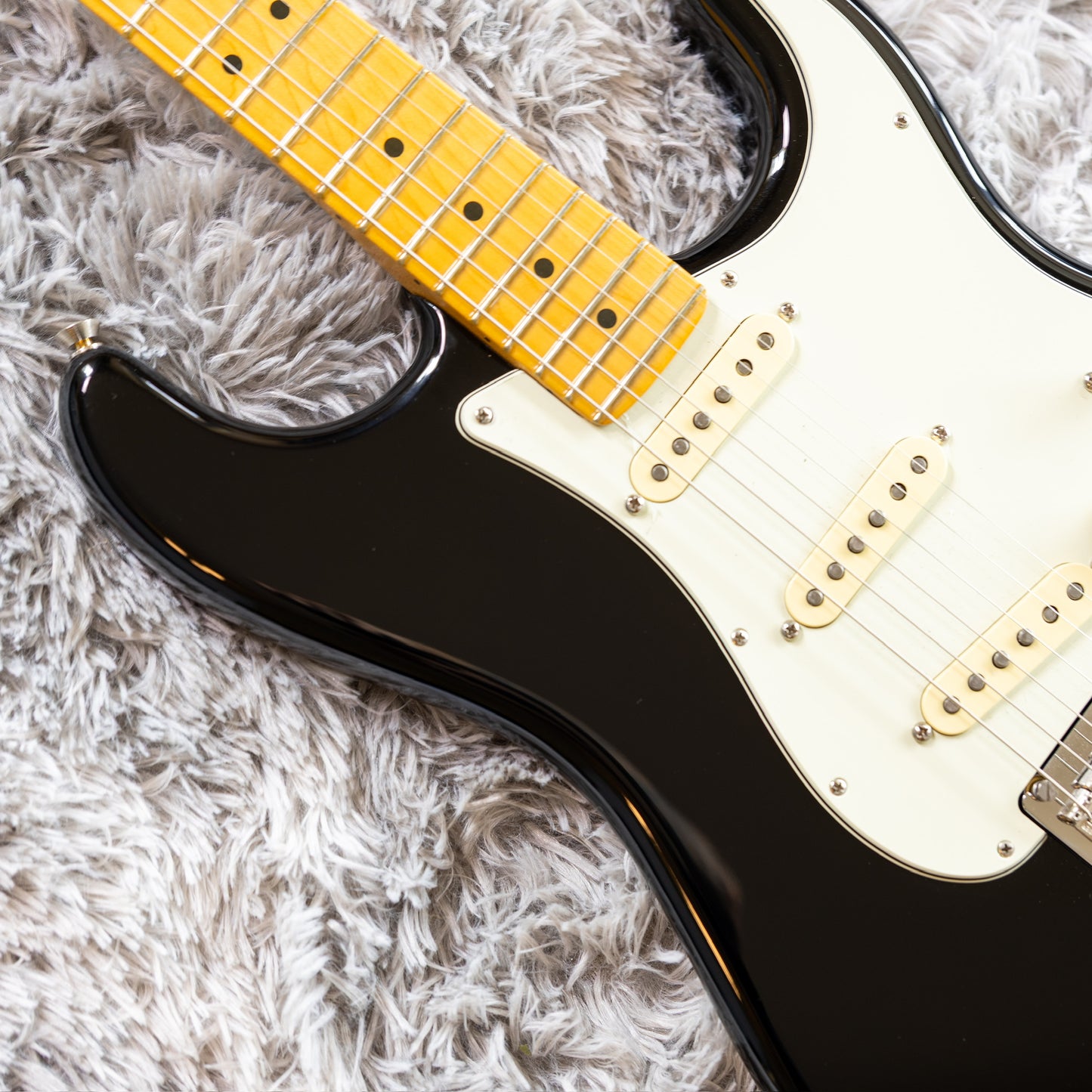 Fender American Professional II Stratocaster with Maple Fretboard 2020 - Present - Black