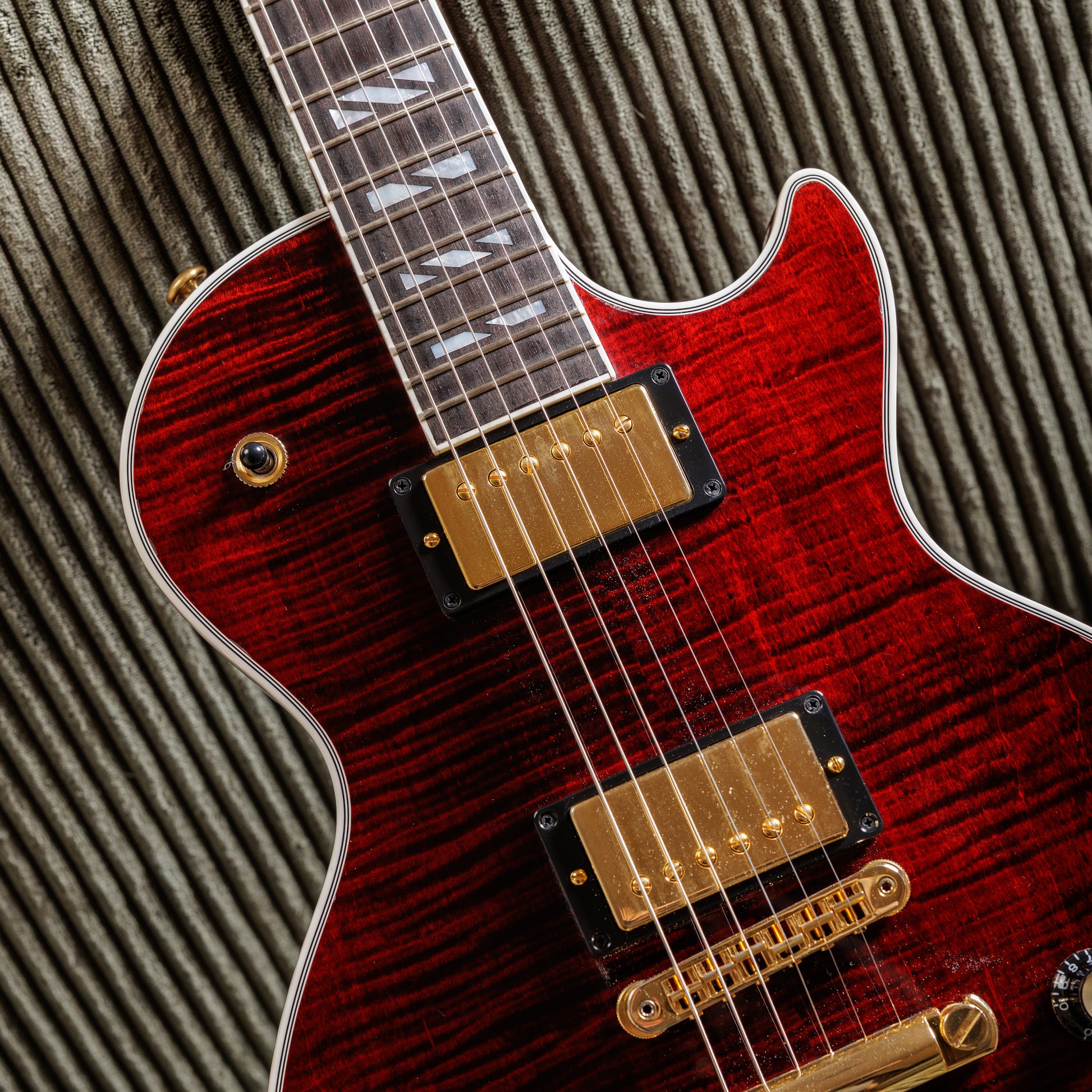 Gibson Les Paul Supreme 2024 - Dark Wine Red