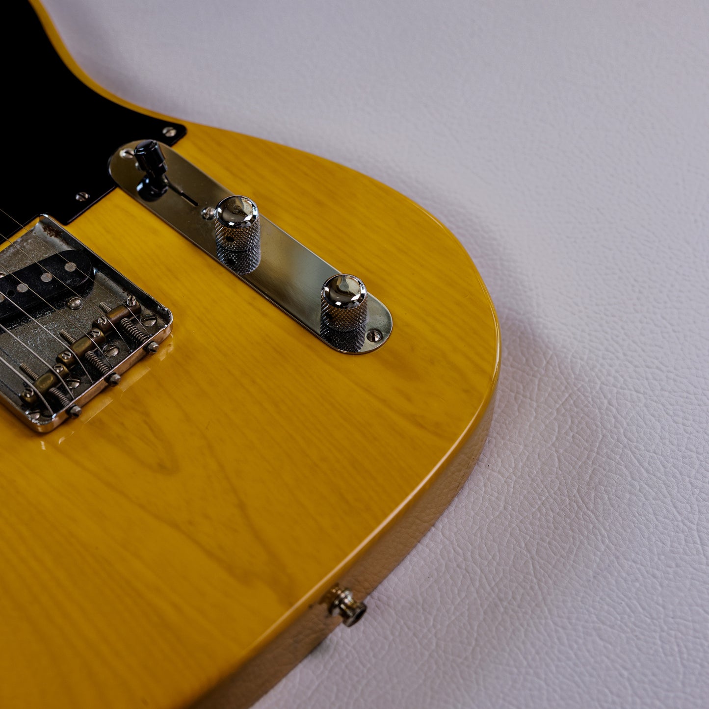 Fender American Vintage '52 Telecaster 2000s - Butterscotch Blonde