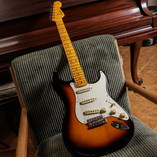 Fender American Vintage II '57 Stratocaster 2022 - 2-Color Sunburst