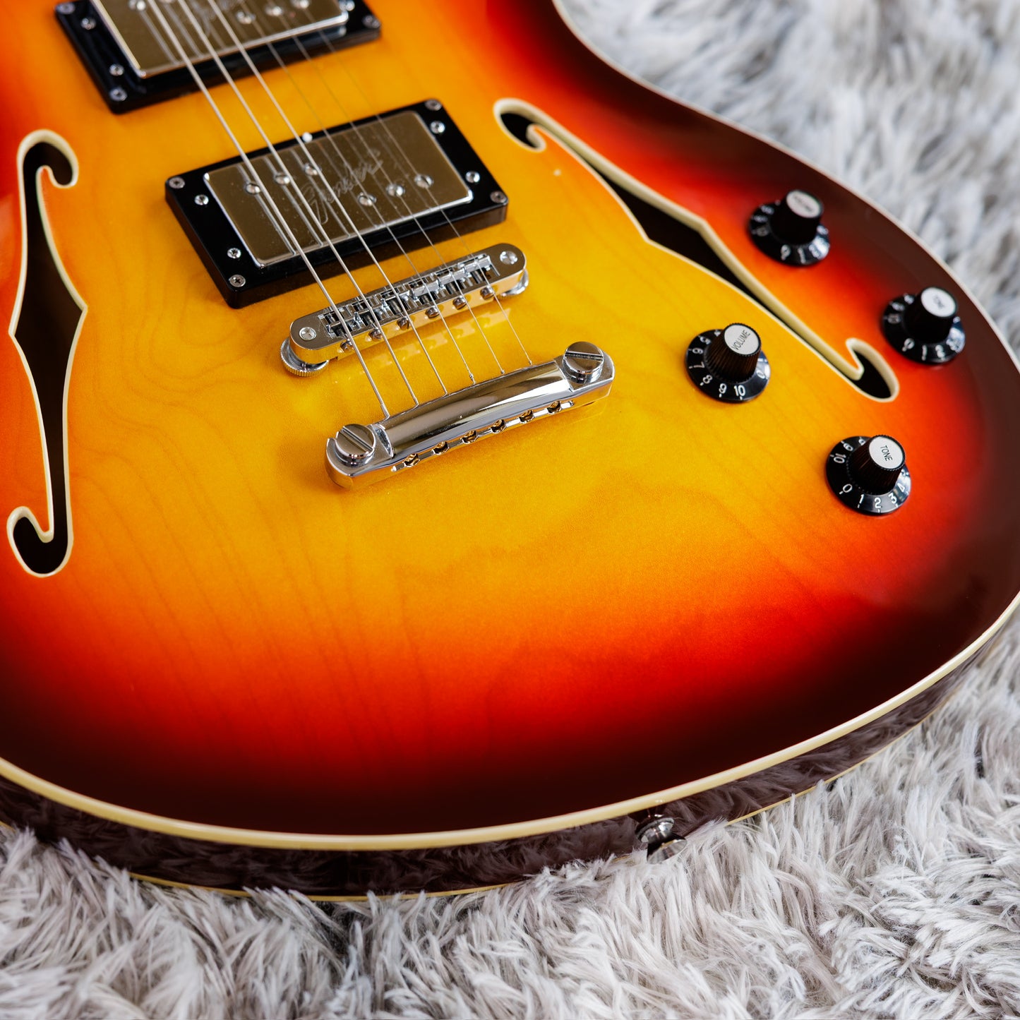 Fender Modern Player Starcaster Guitar 2014 - 2017 - Aged Cherry Burst