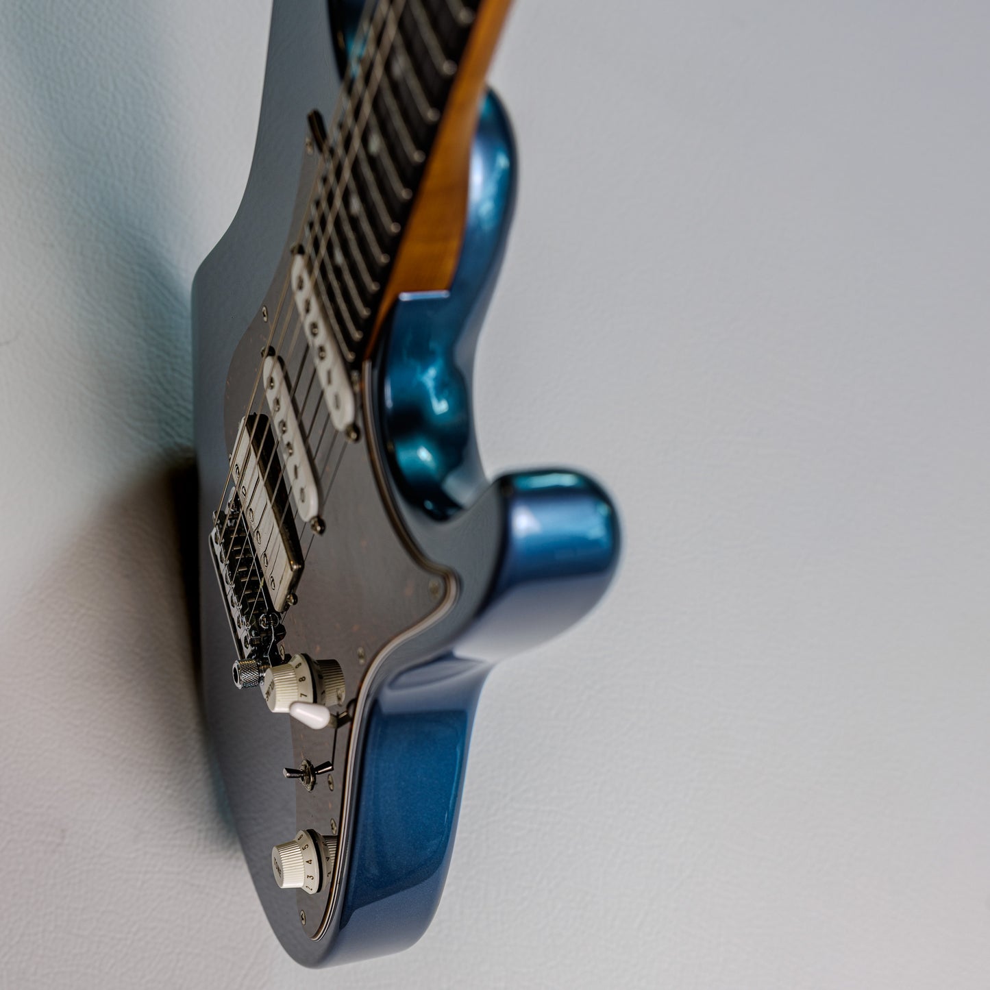 Ibanez AZ2204N-PBM Prestige 2021 - Present - Prussian Blue Metallic