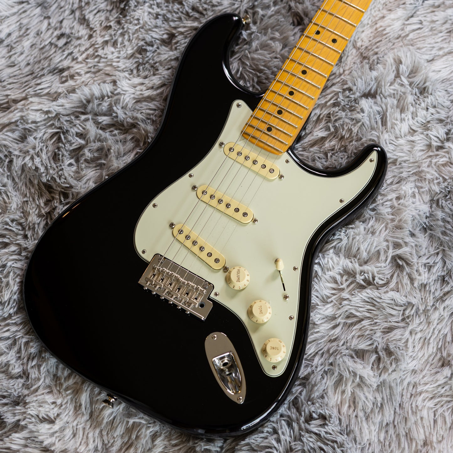 Fender American Professional II Stratocaster with Maple Fretboard 2020 - Present - Black
