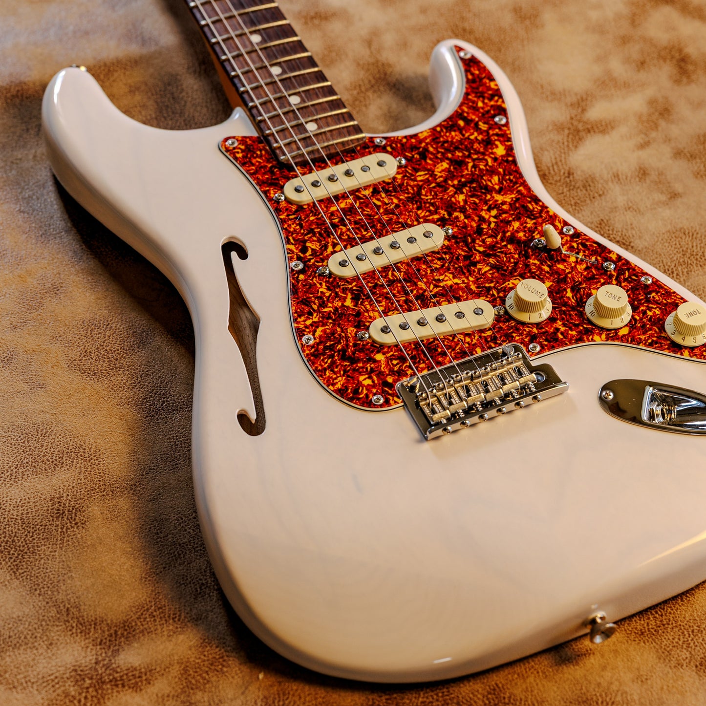 Fender American Professional II Stratocaster Thinline 2024 - Present - White Blonde