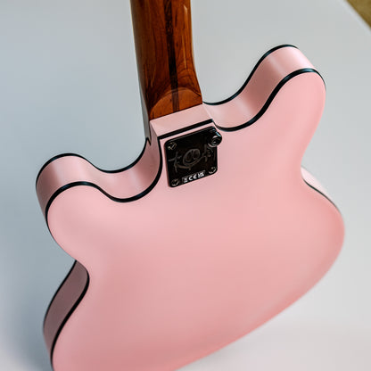 CLEAN Fender Tom DeLonge Starcaster 2024 - Present - Shell Pink