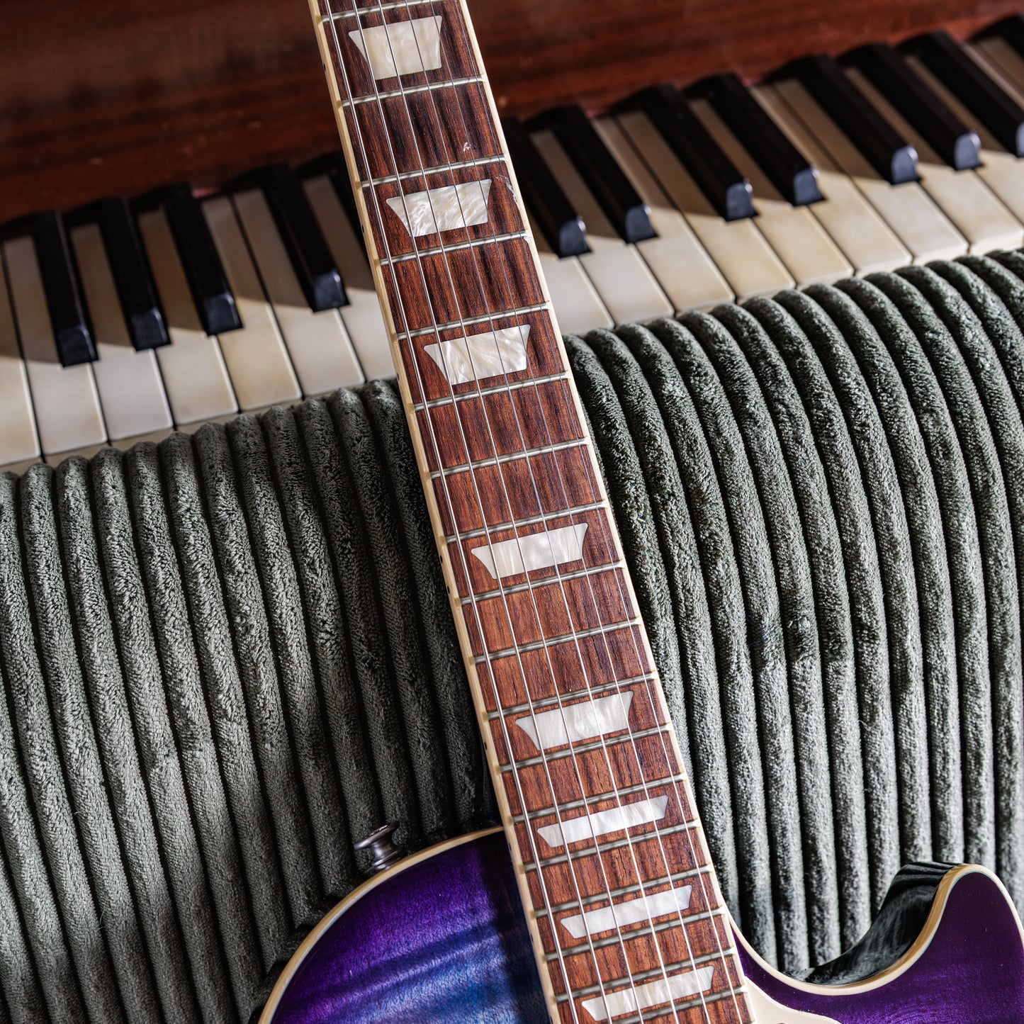 Gibson Les Paul Traditional Pro V 2019 - Present - Blueberry Burst