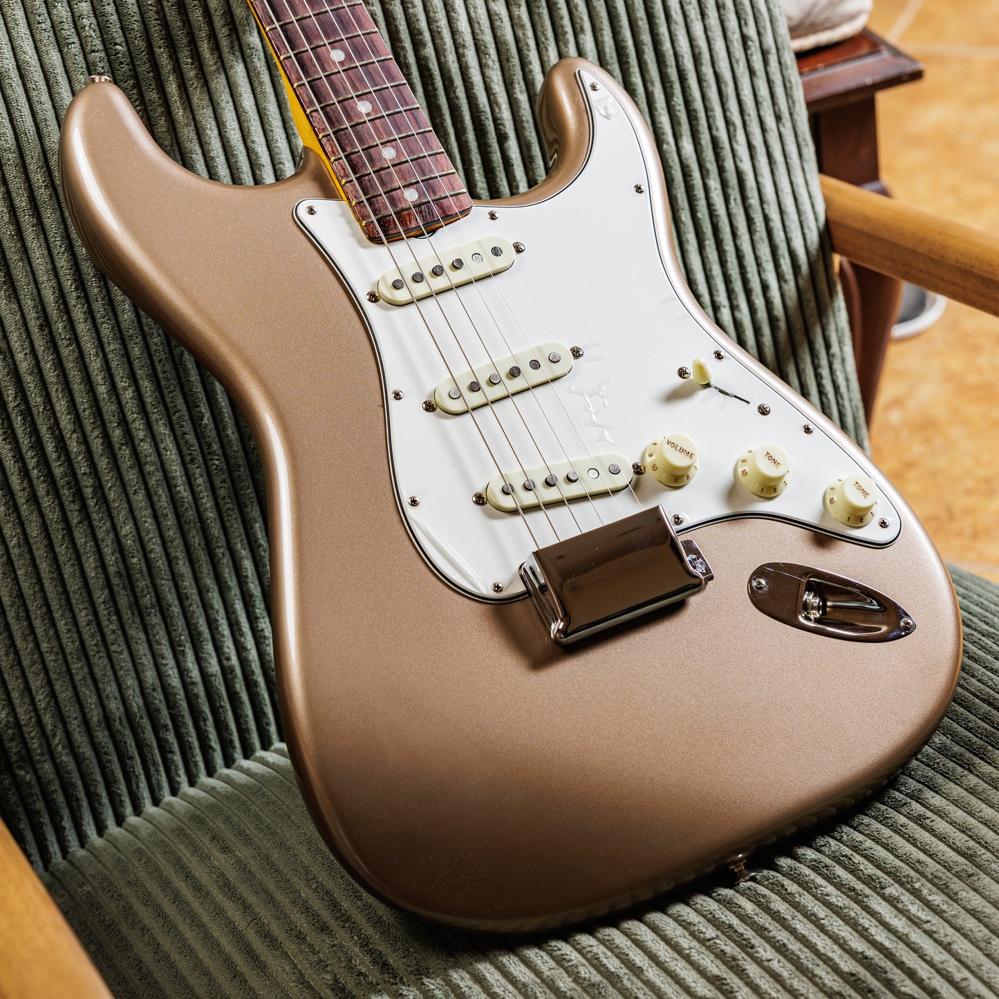 Fender American Vintage II '65 Stratocaster 2025 - Present - Shoreline Gold