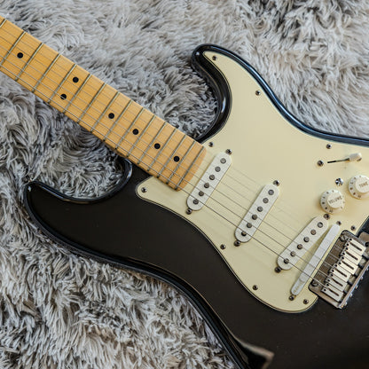 Fender American Series VG Stratocaster with Maple Fretboard 2007 - Black