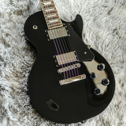 LIKE NEW Gibson Les Paul Studio 2024 - Present - Ebony