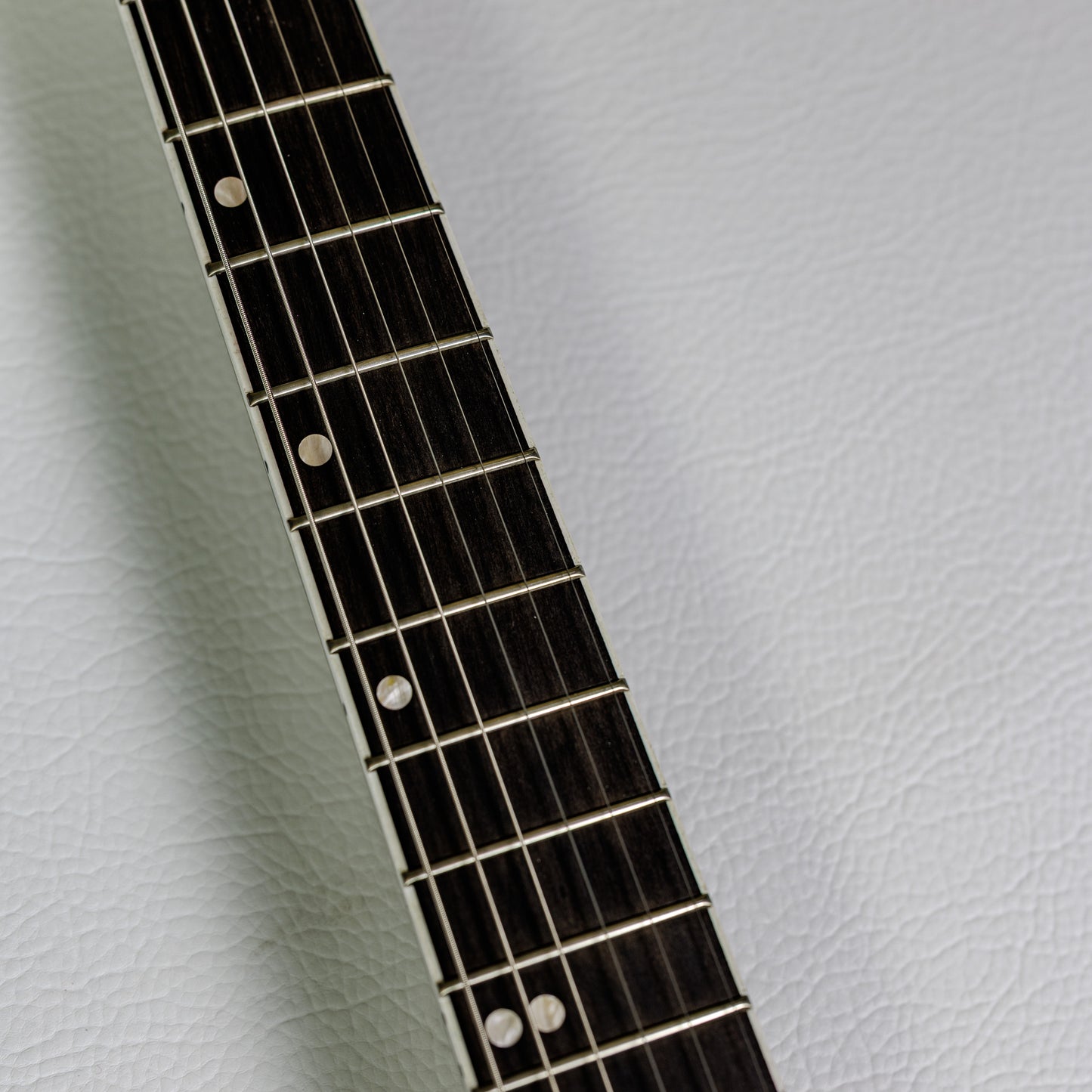 Gibson Victory 2024 - Present - Gold Mist Satin
