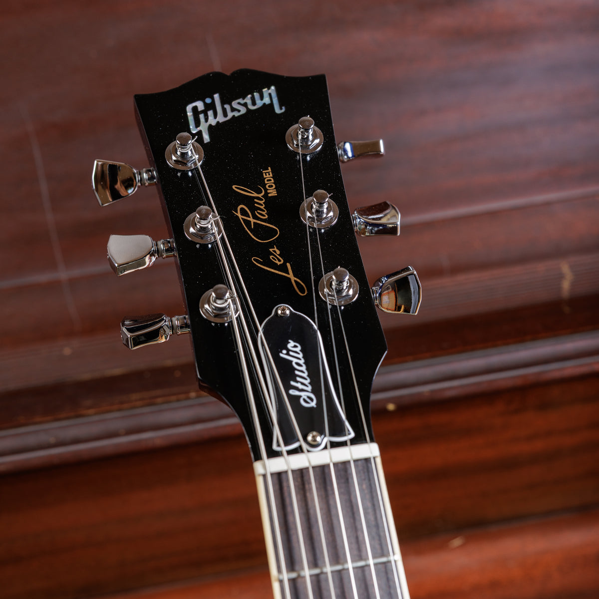 Gibson Les Paul Studio Session 2024 - Present - Cobalt Burst