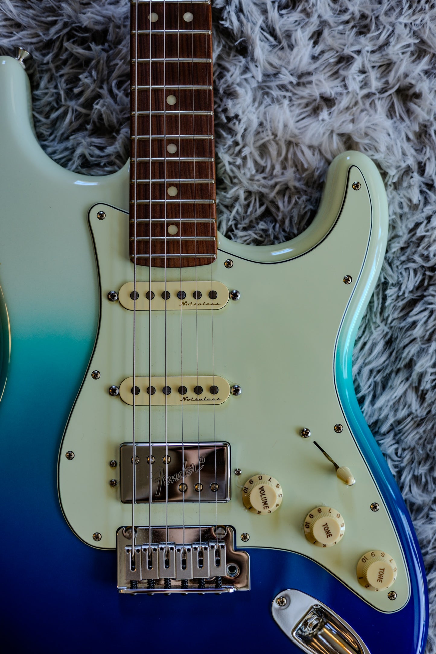 Fender Player Plus Stratocaster HSS with Pau Ferro Fretboard 2021 - Present - Belair Blue