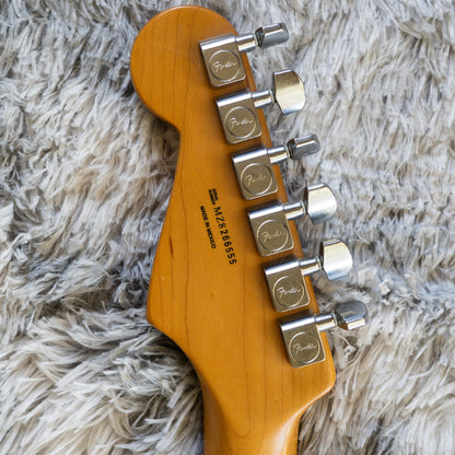 Fender Standard Stratocaster with Maple Fretboard 2006 - 2017 - Brown Sunburst