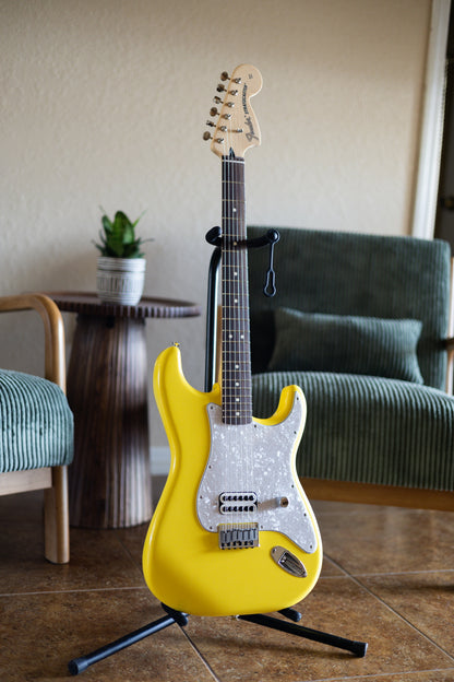 Fender Limited Edition Tom DeLonge Signature Stratocaster 2023 - Graffiti Yellow
