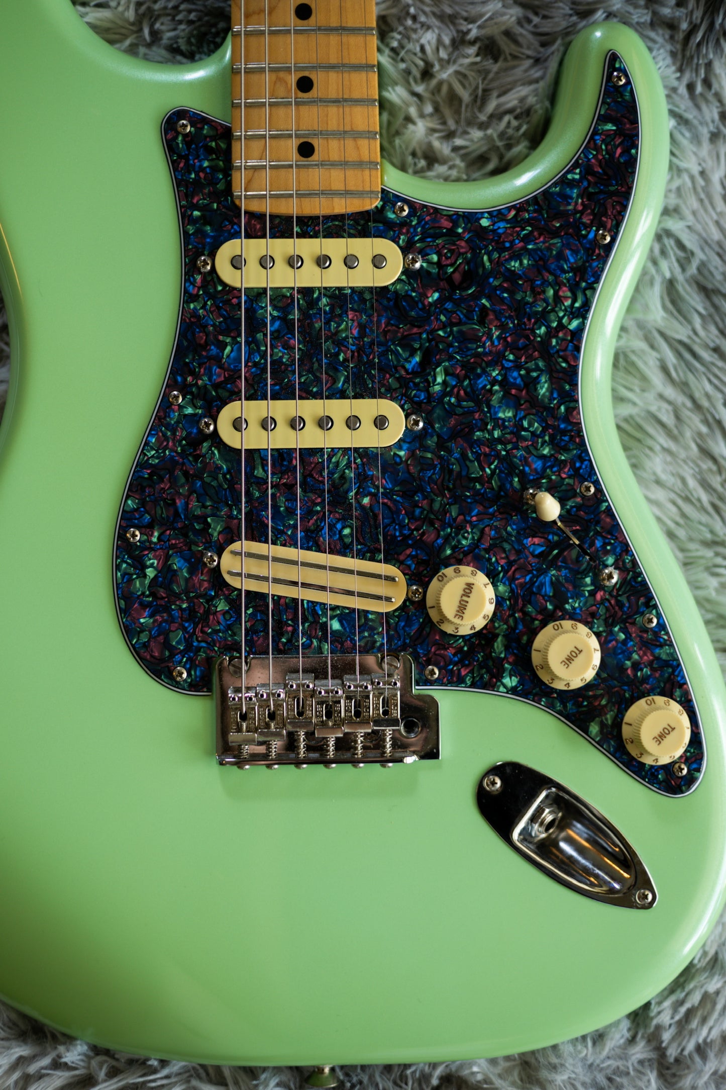 Limited Edition Fender Player Stratocaster with Maple Fretboard 2019 - 2021 - Surf Pearl
