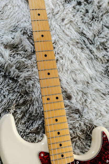 Fender Player Stratocaster with Maple Fretboard 2021 - Present - Olympic Pearl