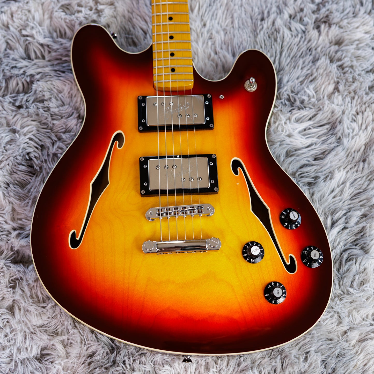 Fender Modern Player Starcaster Guitar 2014 - 2017 - Aged Cherry Burst