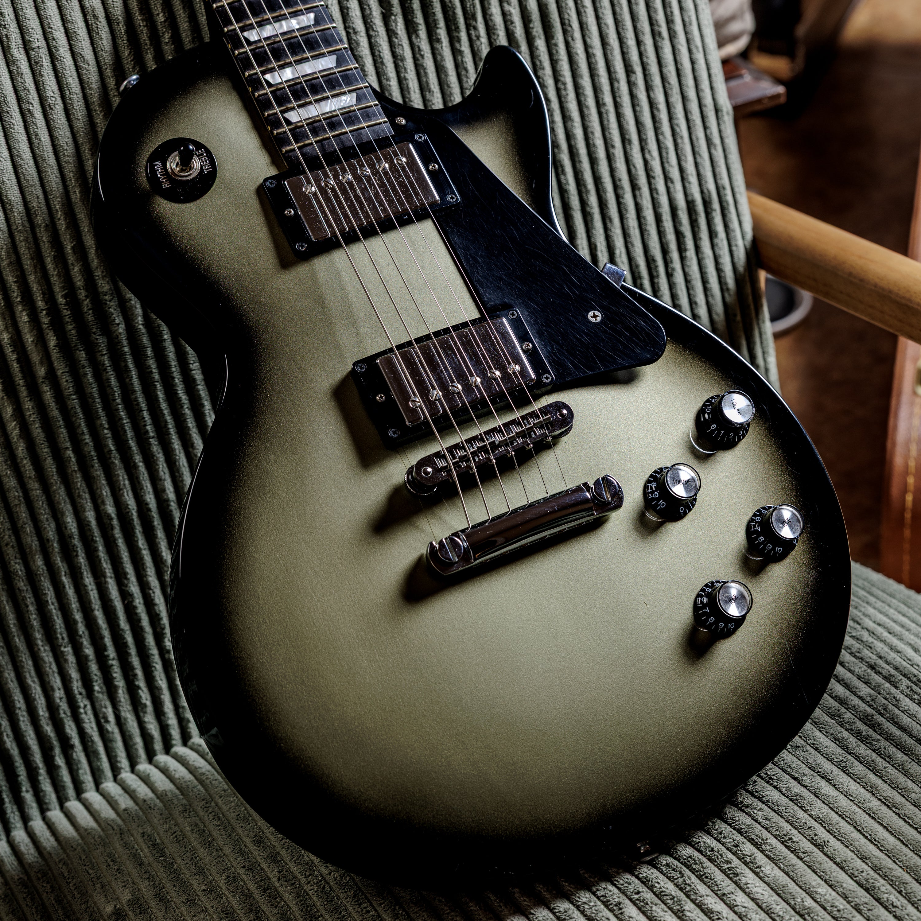 Gibson Les Paul Studio 2009 - Silverburst – Aeonic Frets