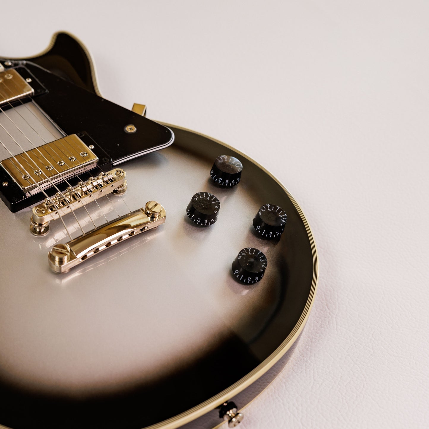 Epiphone Les Paul Custom 2021 - Present - Silverburst