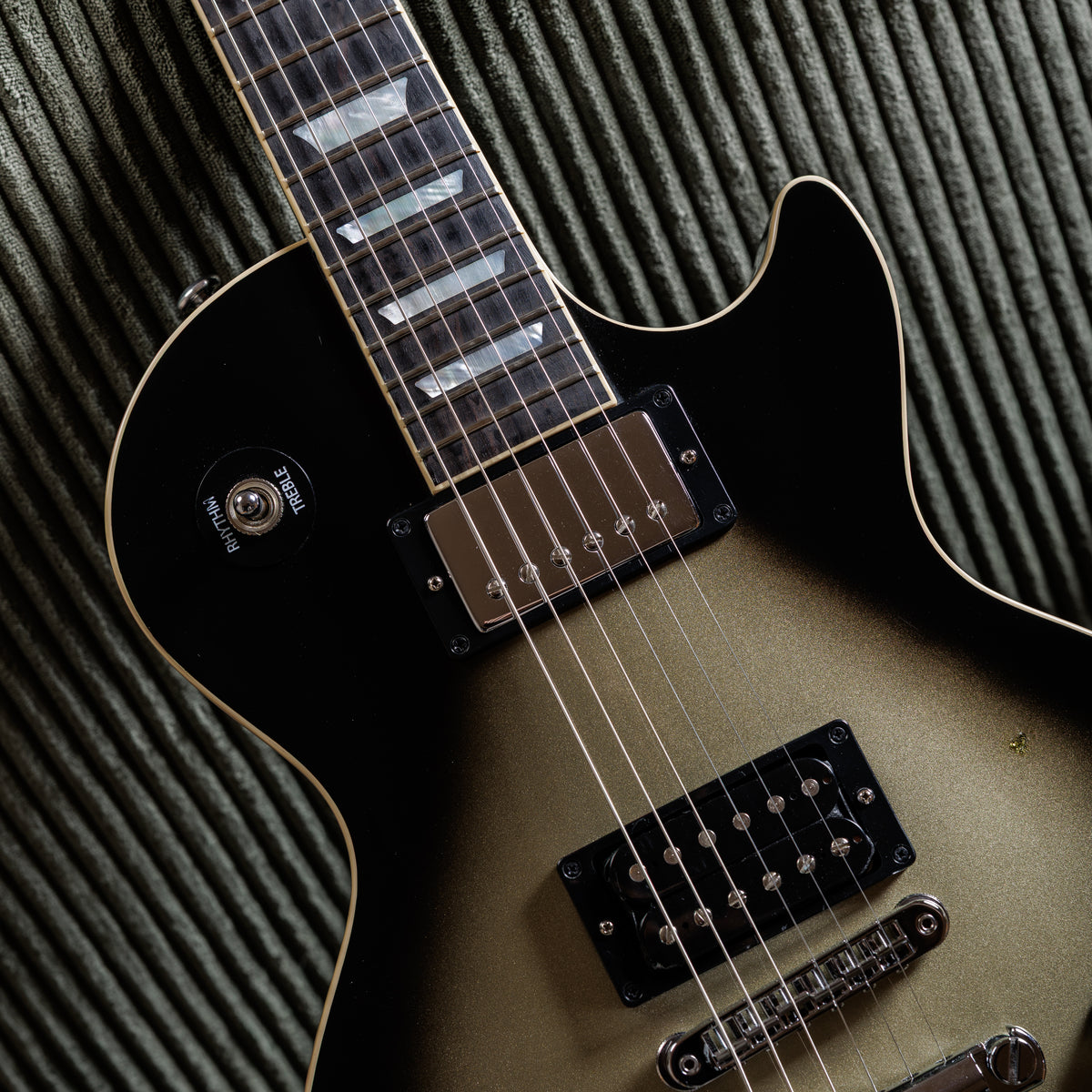 Gibson Adam Jones Signature Les Paul Standard 2022 - Present - Antique Silverburst