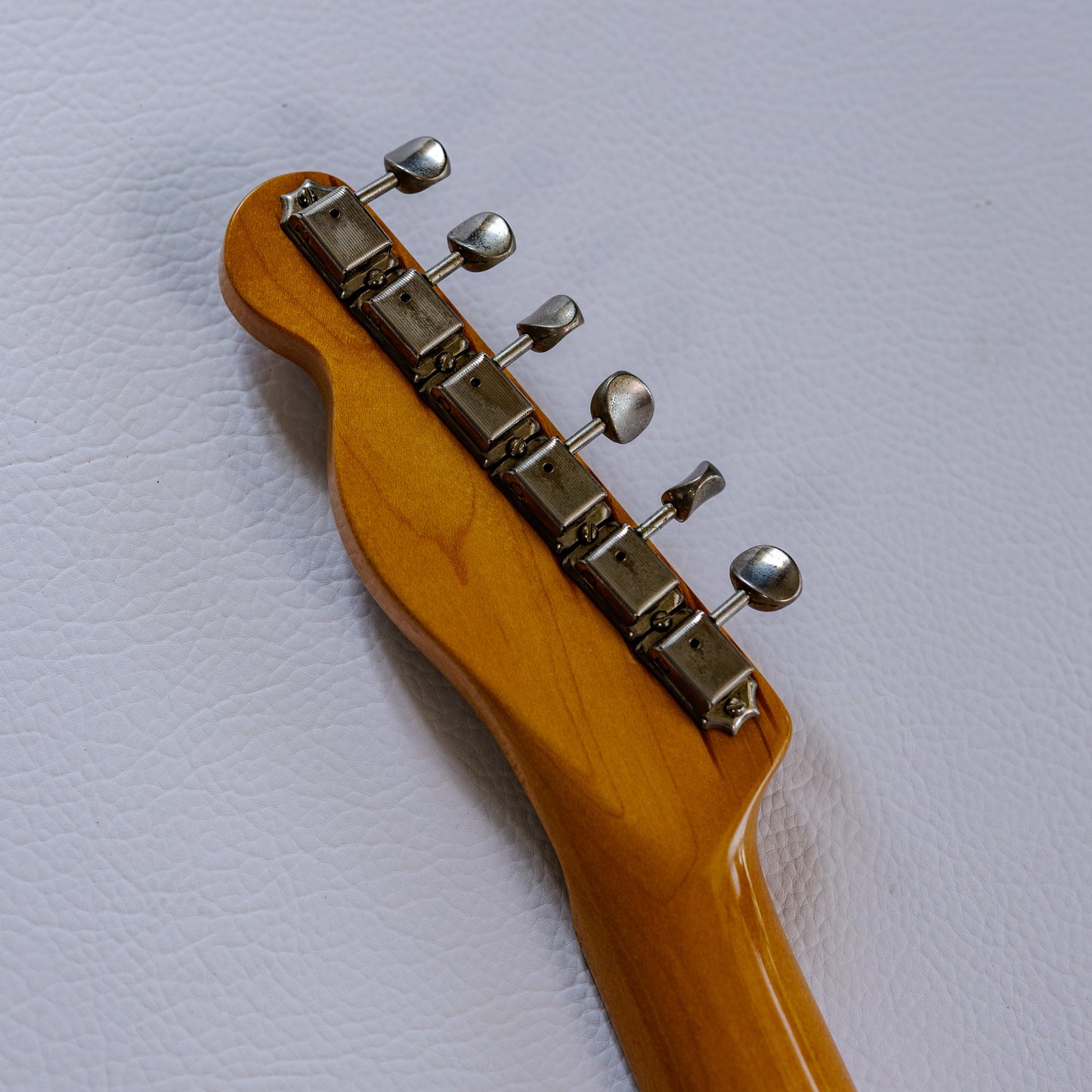 Fender American Vintage '52 Telecaster 2000s - Butterscotch Blonde