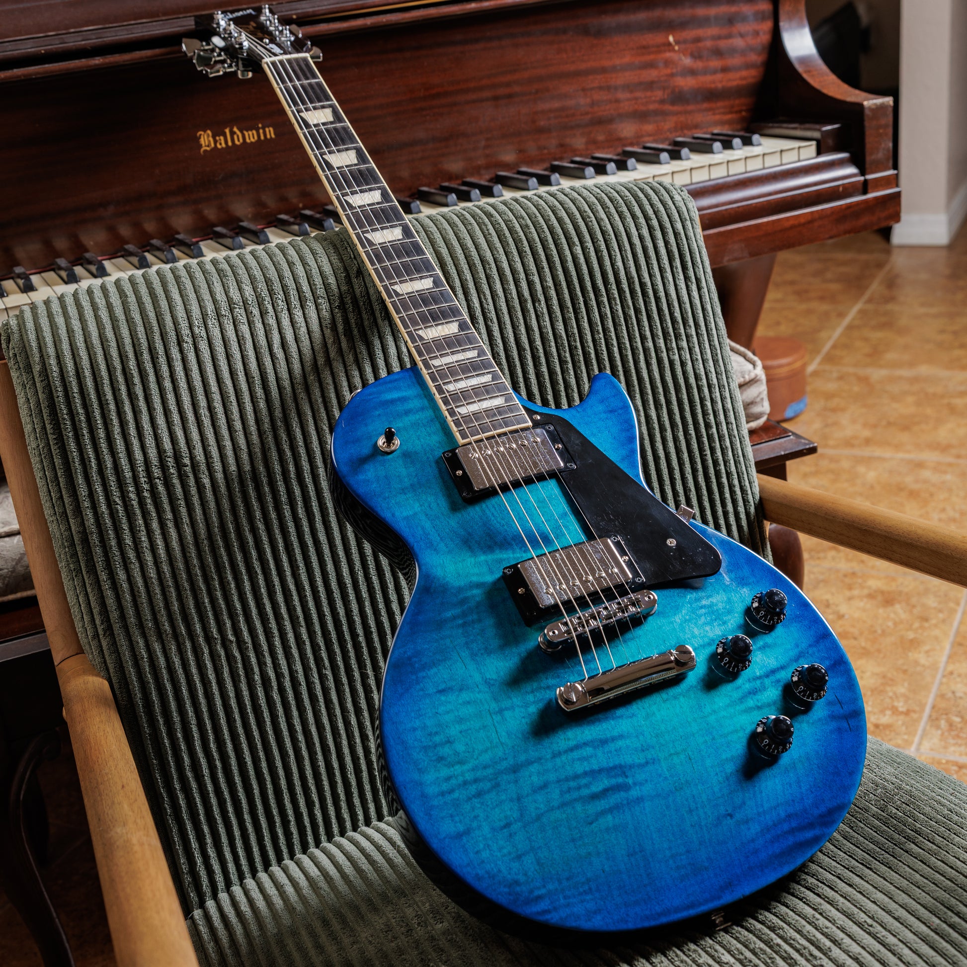 Gibson Les Paul Studio Session 2025 - Cobalt Burst