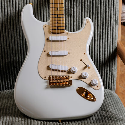 Fender Custom Shop 1959 Stratocaster NOS Olympic White / HLE Gold Lace Sensors