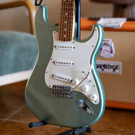 Fender Player Stratocaster with Pau Ferro Fretboard 2018 - 2021 - Sage Green Metallic