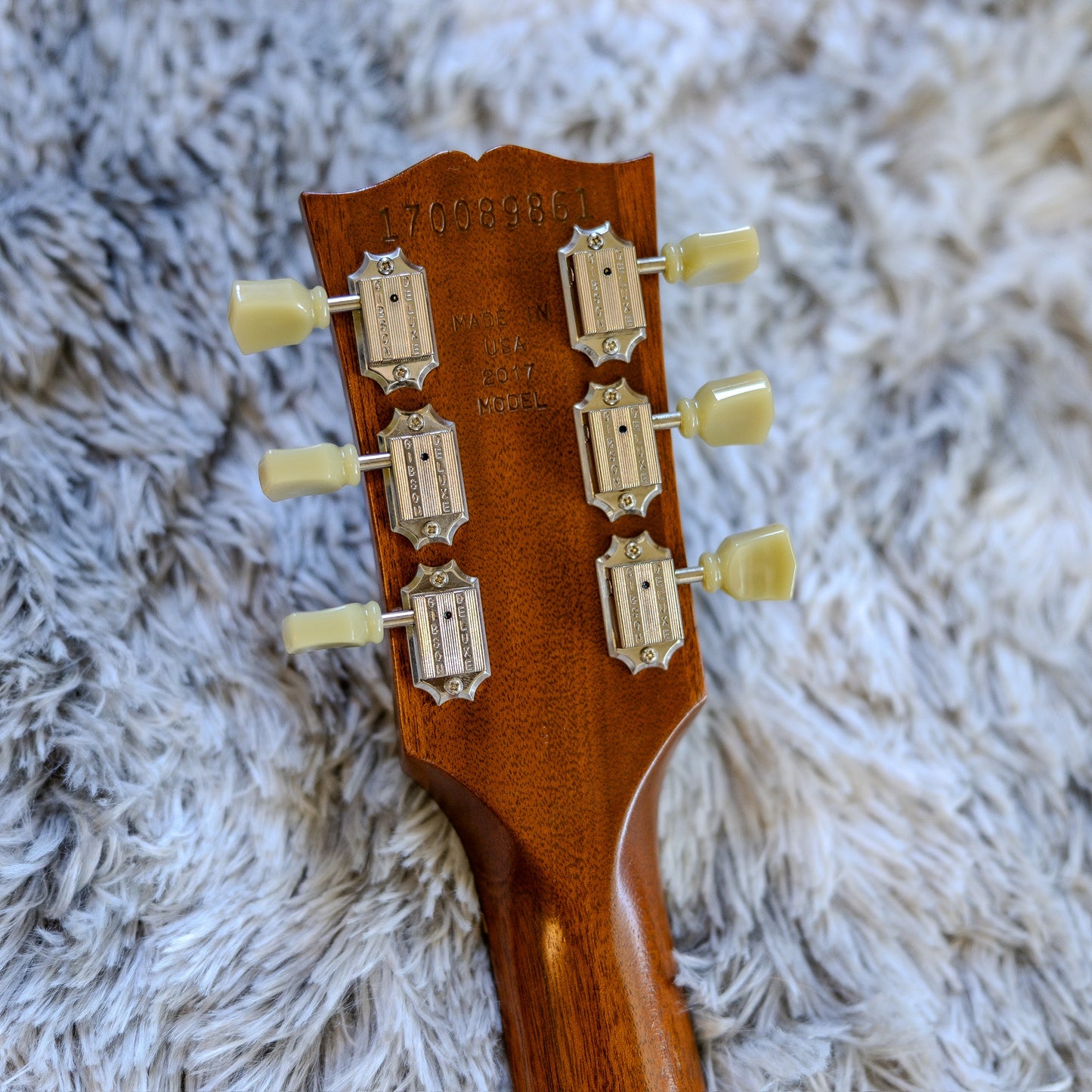 Gibson Les Paul Tribute T 2017 - Faded Honey Burst