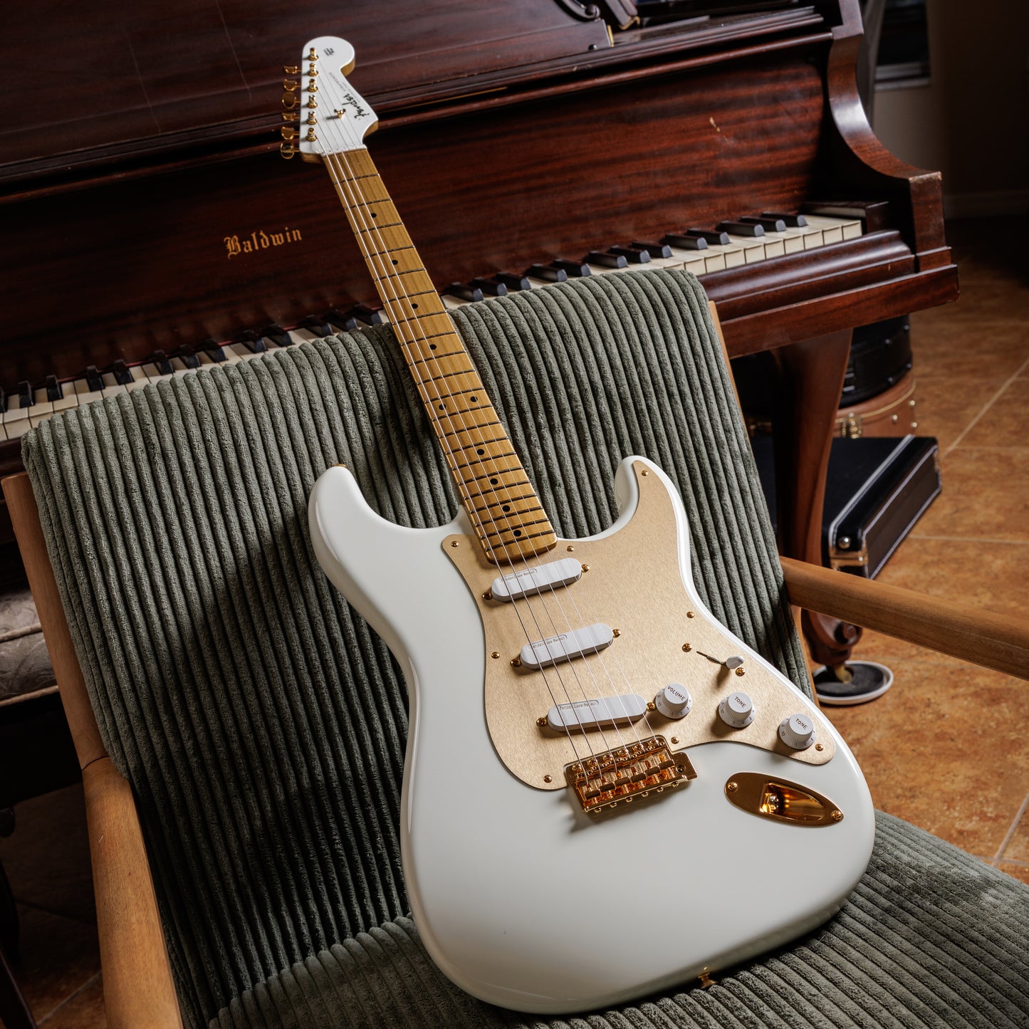 Fender Custom Shop 1959 Stratocaster NOS Olympic White / HLE Gold Lace Sensors