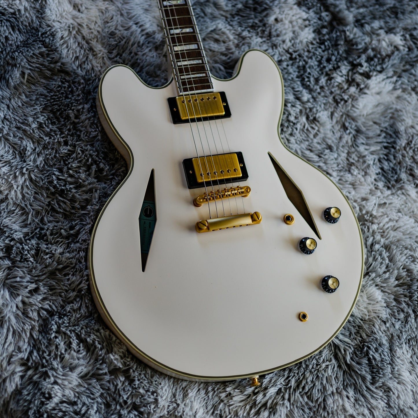 Epiphone Emily Wolfe "White Wolfe" Signature Sheraton 2023 - Present - Aged Bone White