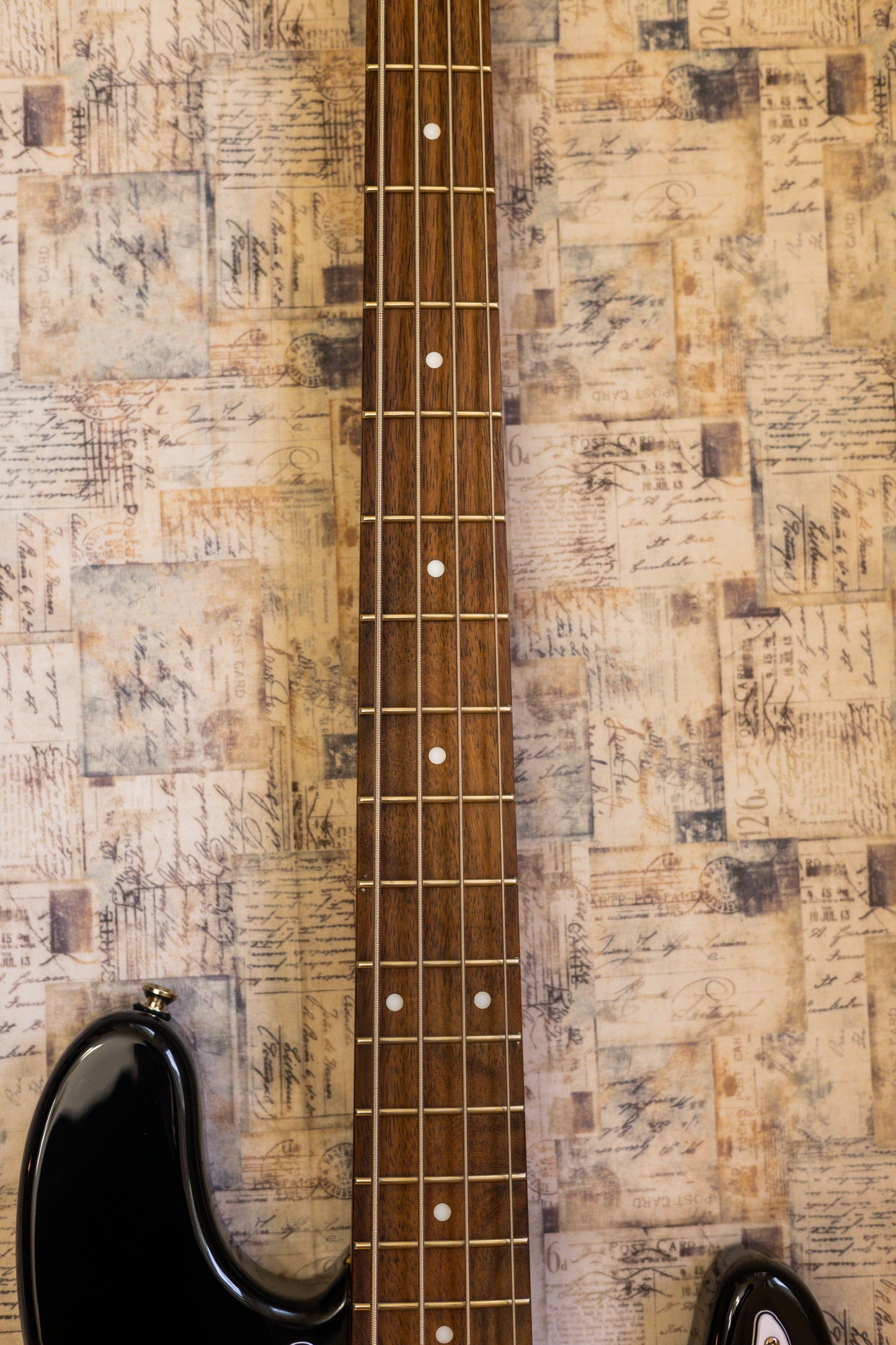 Fender Player Precision Bass with Pau Ferro Fretboard 2018 - Present - Black